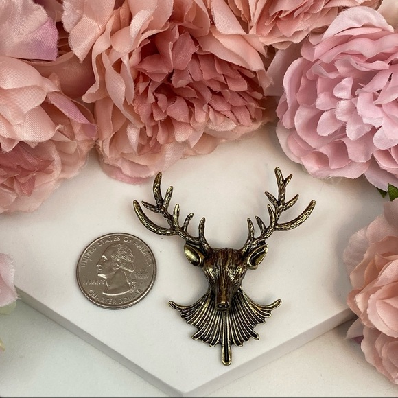 Antiqued Bronze Buck Deer Head Brooch Lapel Pin - Picture 13 of 14
